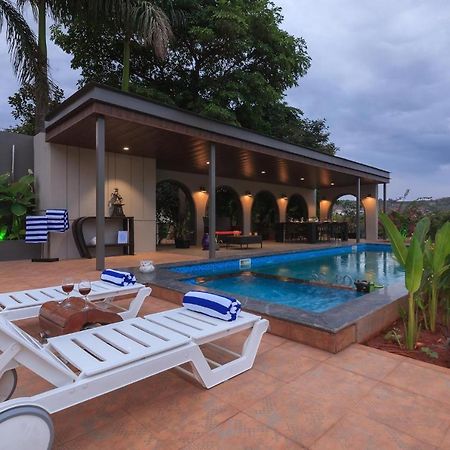 Stayvista'S The Cincin With Elegant Rooms, Snooker Table, Pool, Scenic View, And Jacuzzi Lonavala Exteriör bild