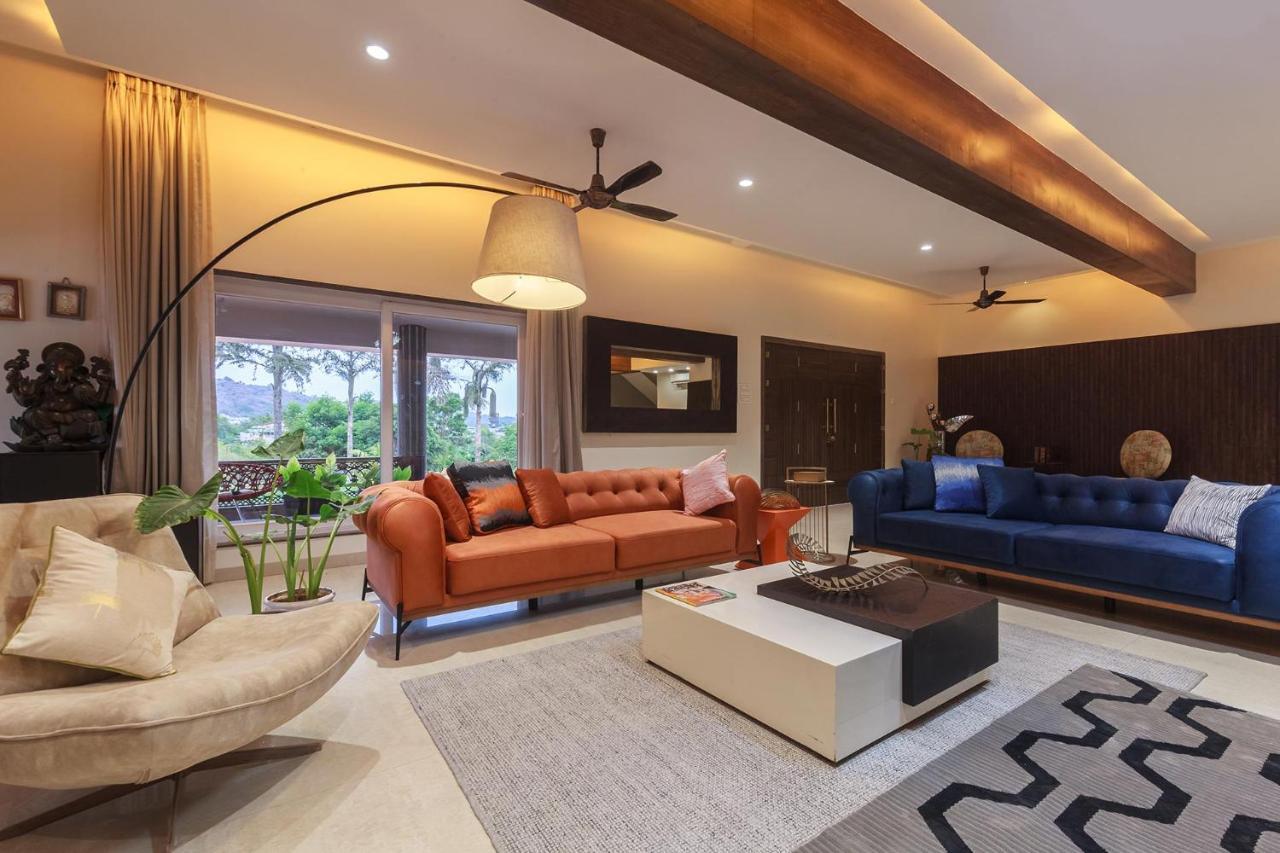 Stayvista'S The Cincin With Elegant Rooms, Snooker Table, Pool, Scenic View, And Jacuzzi Lonavala Exteriör bild