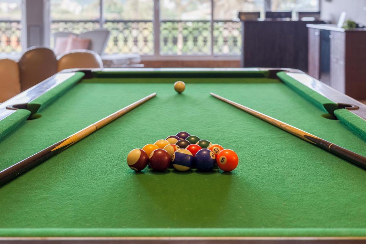 Stayvista'S The Cincin With Elegant Rooms, Snooker Table, Pool, Scenic View, And Jacuzzi Lonavala Exteriör bild