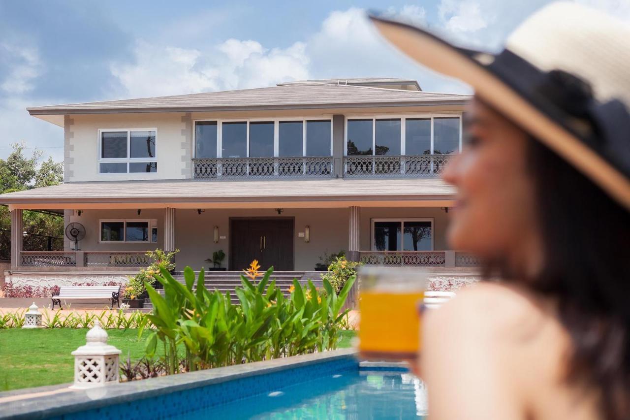 Stayvista'S The Cincin With Elegant Rooms, Snooker Table, Pool, Scenic View, And Jacuzzi Lonavala Exteriör bild